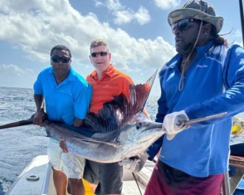 cr=t_0%,l_0%,w_100%,h_100%